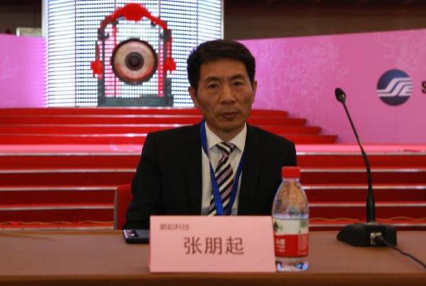 鵬起翱翔，知識(shí)的海洋與成就感的翅膀