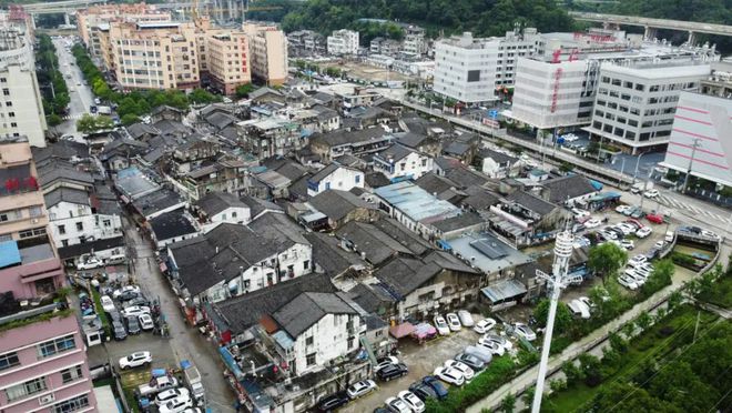 城市更新中的機(jī)遇與挑戰(zhàn)，最新拆遷街道動(dòng)態(tài)